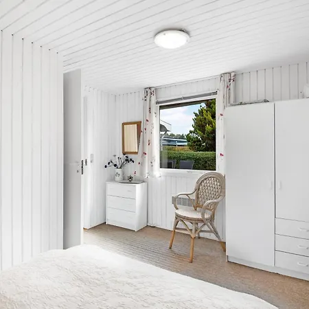 Charming And Well-Maintained Holiday Home Just Minutes From Grenaa Beach Holiday home *